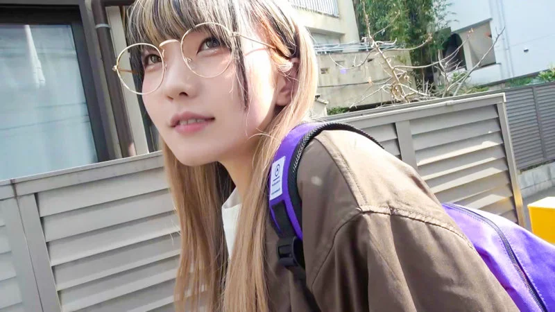 【srtf068】控えめに感じるギャップ女子。生挿入生中出し