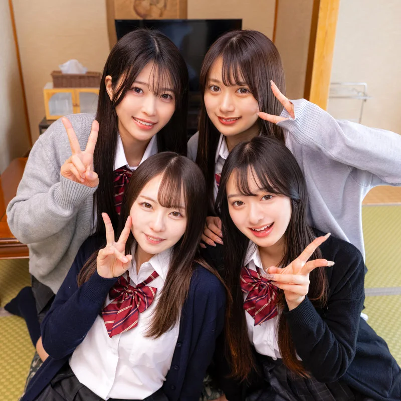 【deaa040】仲良し美少女J系 修学旅行先で乱交パーティー