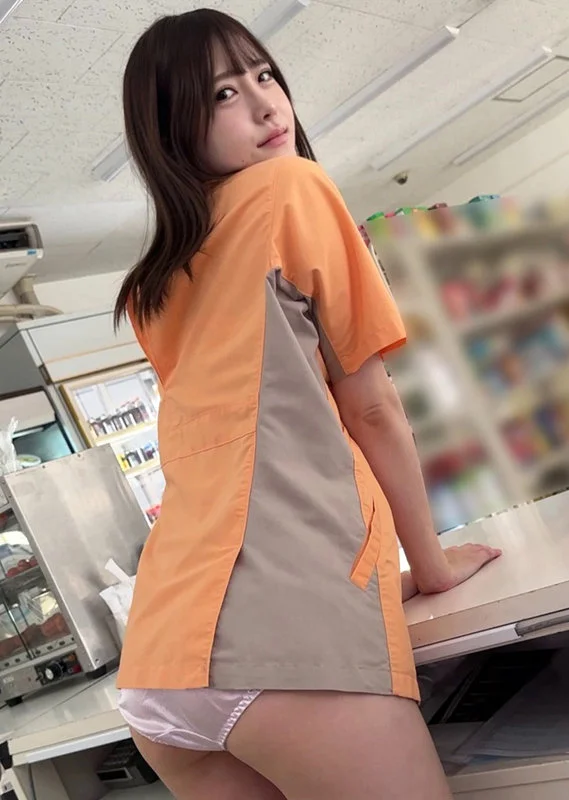 【sbkd078】コンビニバイトで露出プレイ